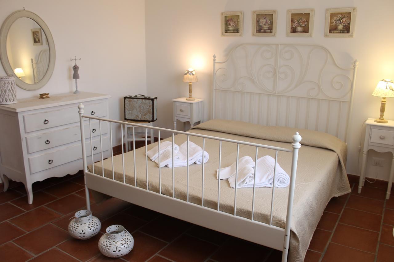 Albachiara Bed & Breakfast โมโนโปลี ภายนอก รูปภาพ